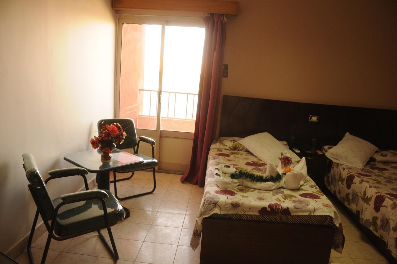 King Akhenaton Hotel Al Minya Exteriör bild